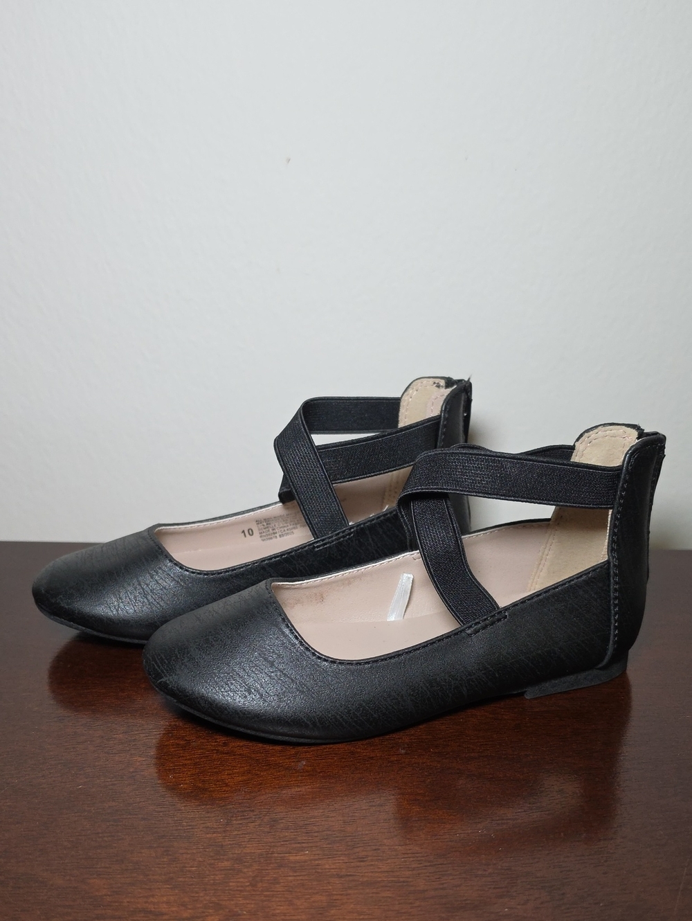 NEVER USED Kids Black Cross-Strap Ballet Flats